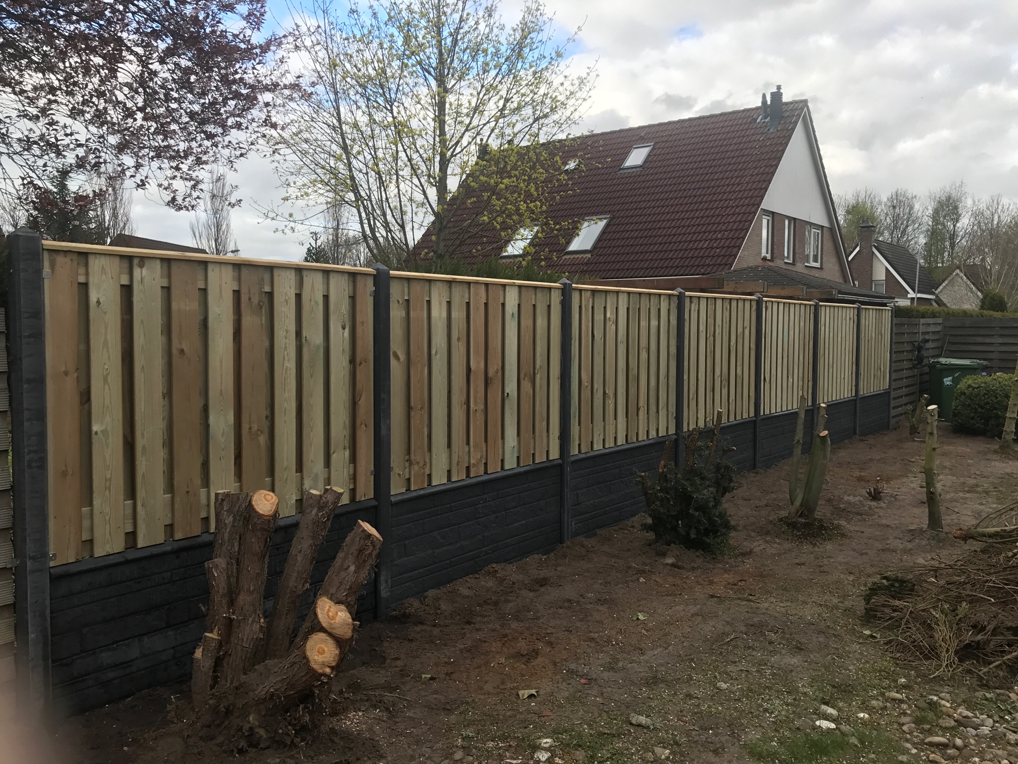 Aluminium hekwerk met poort op maat